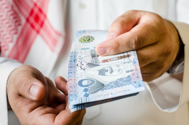 انخفاض-سعر-الريال-السعودي-مقابل-الجنيه-المصري-اليوم-الخميس