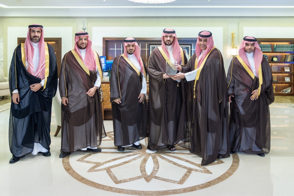 نائب-أمير-الشرقية-يستقبل-ممثلي-مجلس-إدارة-جمعية-الصمان-البيئية