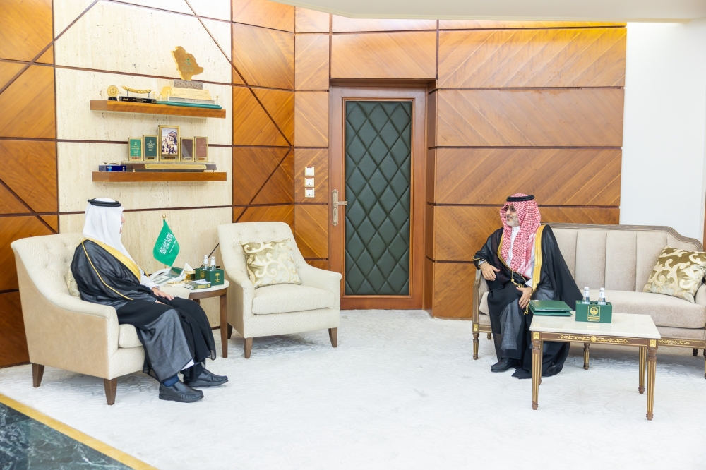 أمير-الشرقية-يستقبل-مدير-فرع-الهيئة-العامة-لتنظيم-الإعلام-بالمنطقة