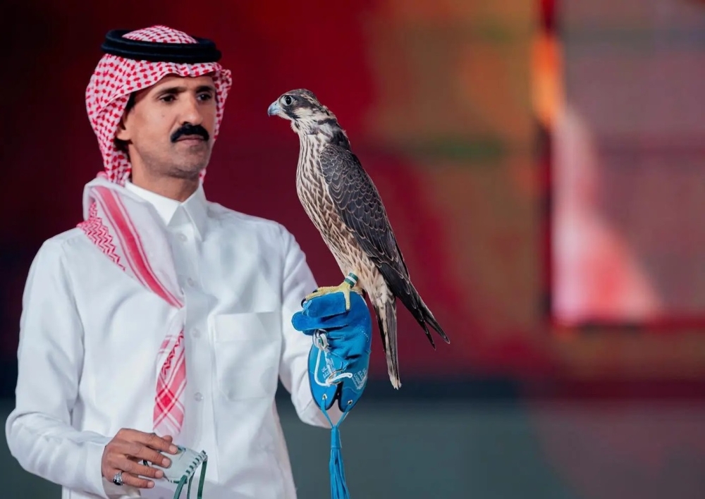 أكثر-من-5-ملايين-ريال.-مبيعات-مزاد-نادي-الصقور-السعودي-2025-في-الليلة-20