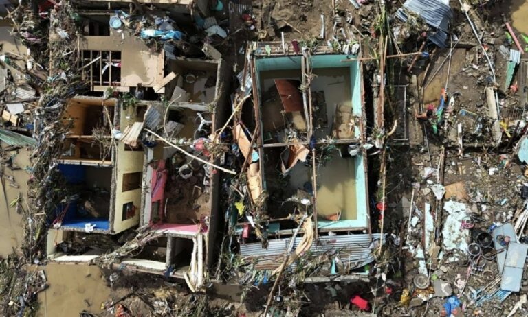 إعصار-كالمايجي-يحصد-الأرواح-في-الفلبين