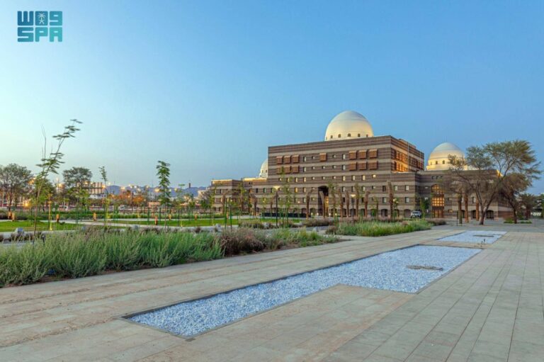 منظومة-رقمية-متكاملة-تعزز-جودة-الخدمات-البلدية-بأمانة-المدينة-المنورة