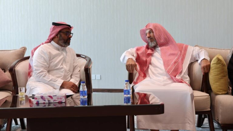الشيخ-سعد-الشثري-يستقبل-وفد-غرفة-مكة-المكرمة-لبحث-التنمية-الاقتصادية-وخدمة-ضيوف-الرحمن