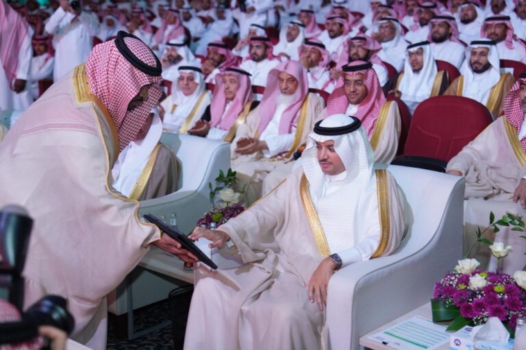 محافظ-الأحساء-يُدشِّن-9-مشاريع-مدرسية-بقيمة-193-مليون-ريال