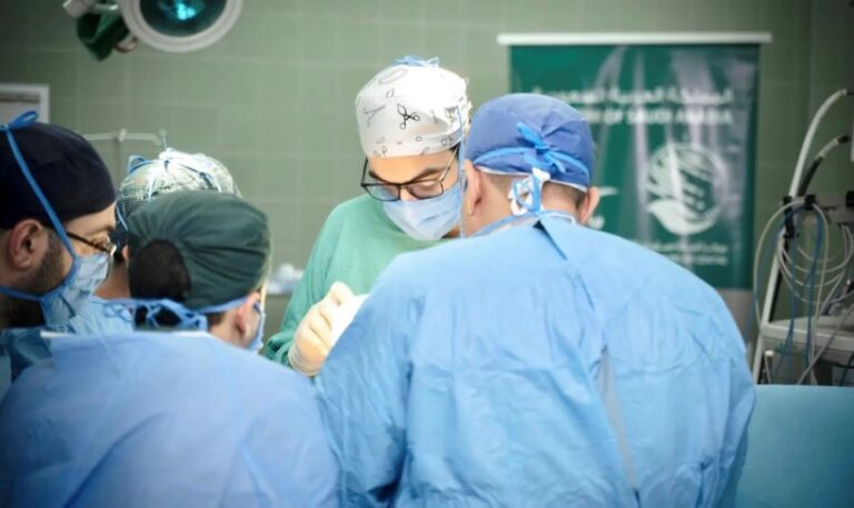 طبية-وغذائية.-مركز-الملك-سلمان-يقدم-مساعدات-جديدة-في-سوريا-والسودان