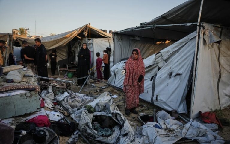 موسم-الزيتون-ملطخ-بالدم