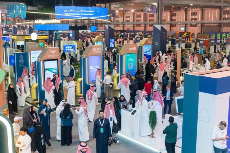 باب-التمكين-في-ثالث-أيام-ملتقى-بيبان-2025-يشهد-حضورا-لافتا