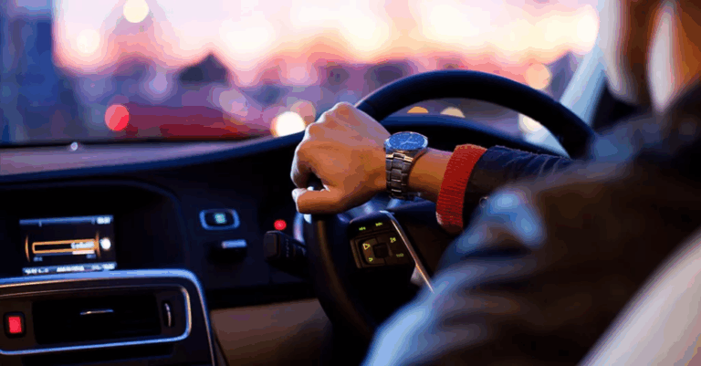 بقيادة-أمهات-الضحايا.-تأهيل-200-سفيرة-للسلامة-المرورية-بالشرقية