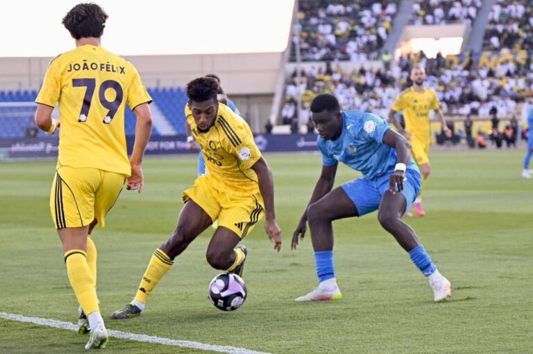 قطار-العالمي-لا-يتوقف