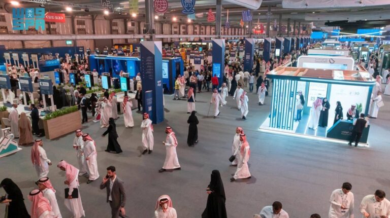 3.8-ملايين-ريال-قيمة-صفقات-استثمارية-لـ8-شركات-ناشئة-في-حلبة-المستثمرين