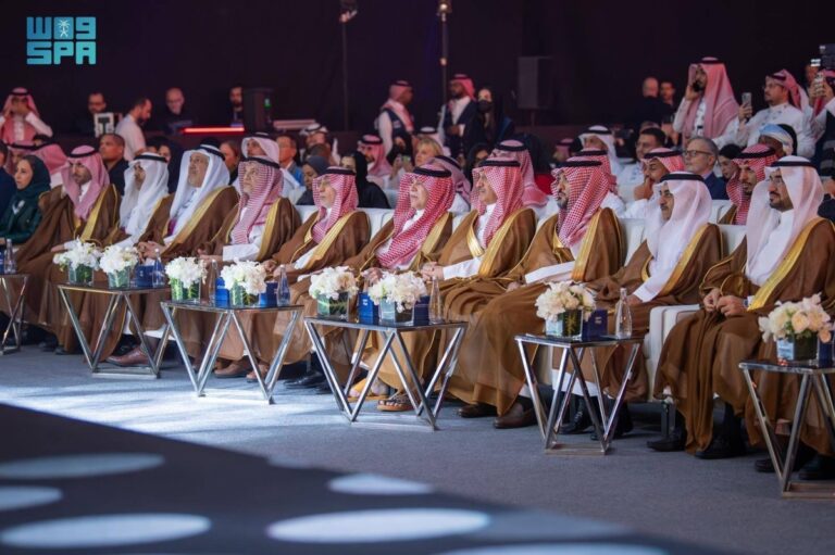 تكريم-الجامعات-الريادية-في-المملكة-والشركات-الفائزة-بمسابقة-«رواد-أعمال-الجامعات»