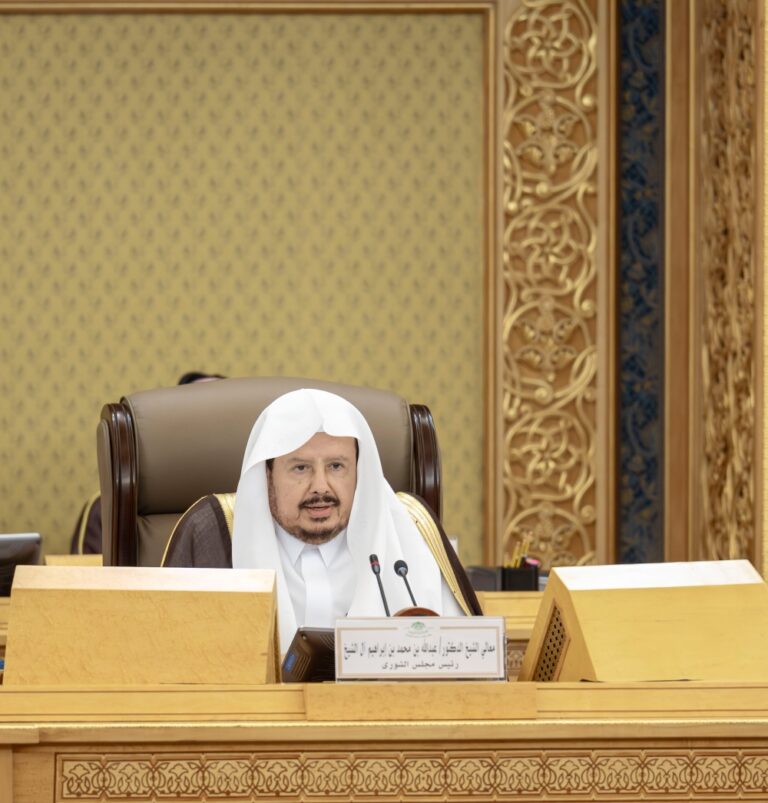 عاجل:-“الشورى”-يدعو-للتنسيق-بين-الجهات-المنفذة-لمشاريع-البنية-التحتية-بالرياض