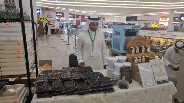 تمر-الخلاص.-نكهة-طبيعية-مميزة-و60%-منه-يستهلكه-أهالي-الشرقية