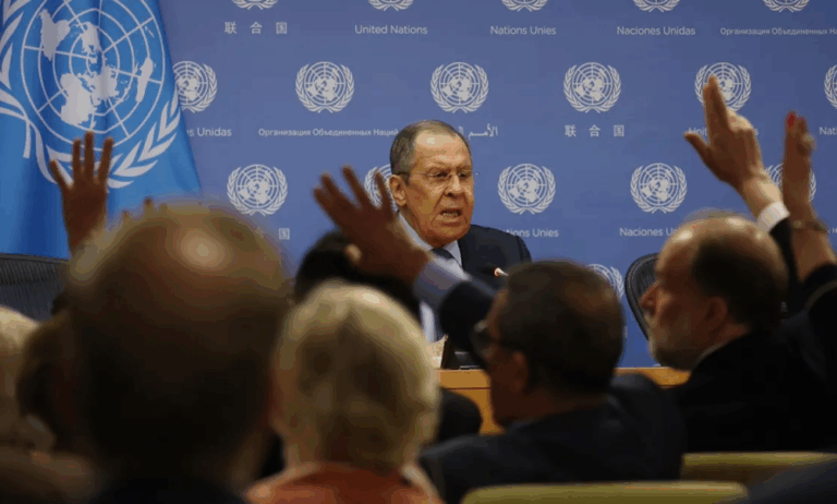 رغم-غيابه-الطويل.-الكرملين-ينفي-شائعة-إقالة-وزير-الخارجية-الروسي