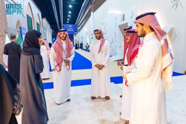 طلاب-الإعلام-يتعرفون-على-تجربة-«المراسل-الميداني»