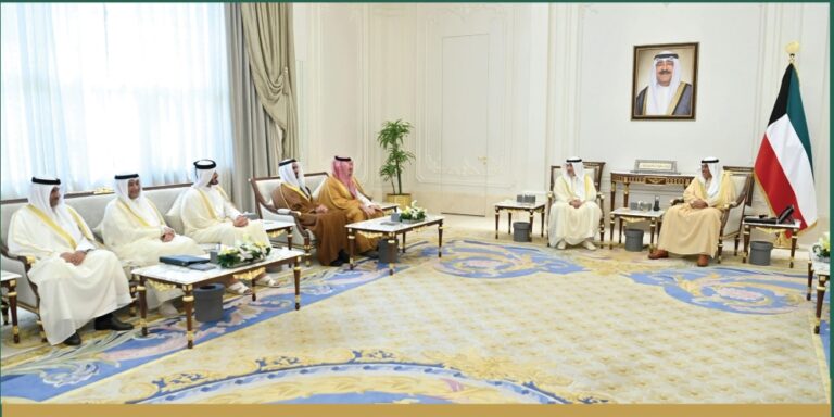 ولي-عهد-الكويت-يستقبل-وزير-الداخلية-ونظرائه-بمجلس-التعاون