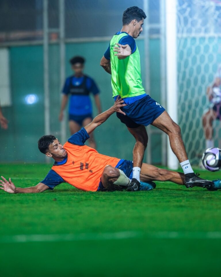 جوميز-يقسم-الفتح-لـ3-مجموعات