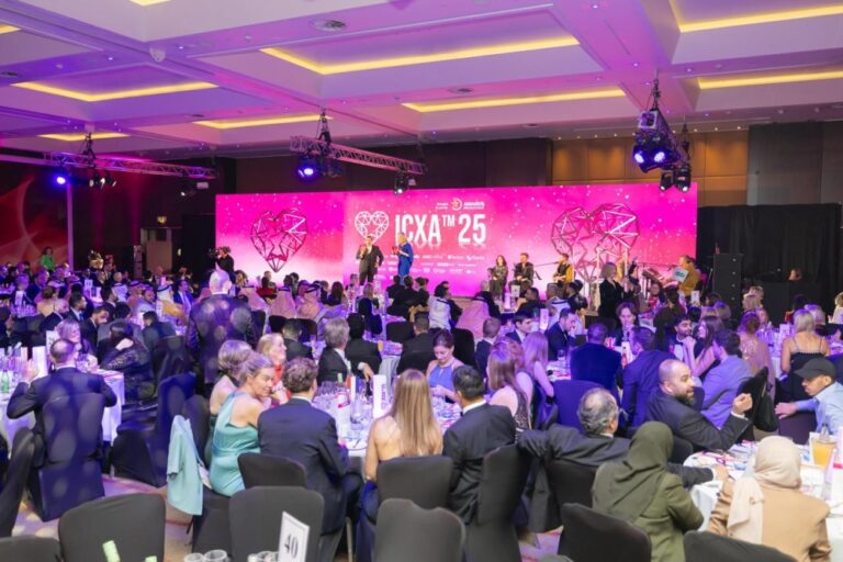 وسط-منافسة-عالمية.-ديوان-المظالم-يفوز-بجائزتين-دوليّتَين-في-تجربة-العميل