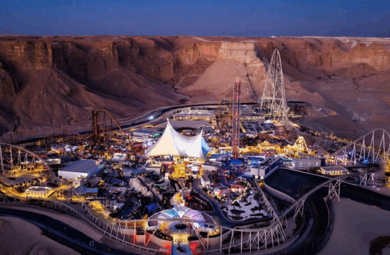 “six-flags-“.-مستويات-جديدة-من-المتعة-والتشويق-في-القدية 