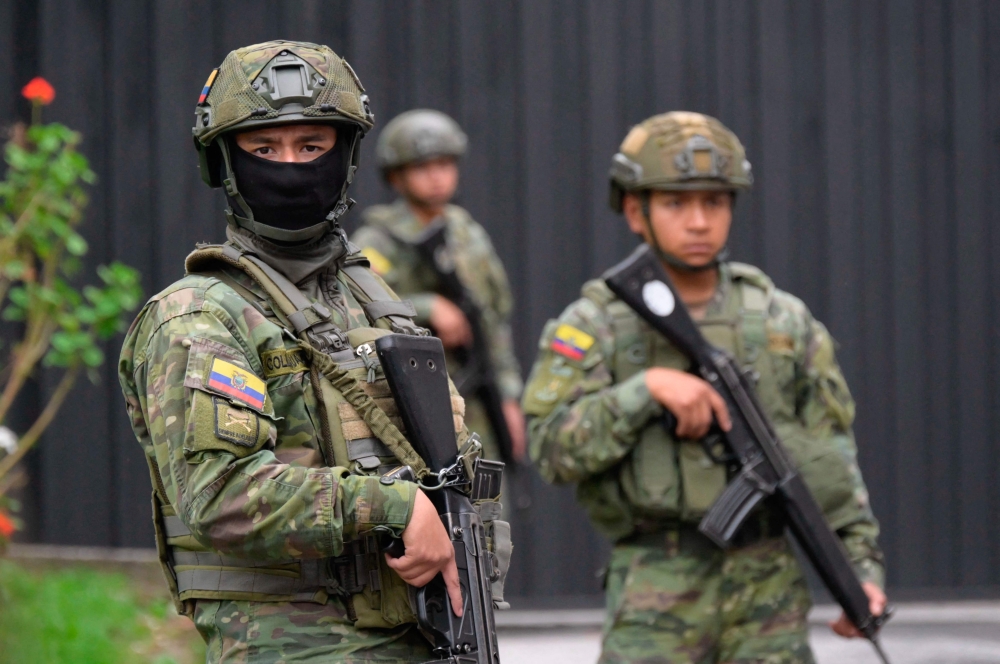 لمكافحة-الجريمة.-استفتاء-في-الإكوادور-لعودة-القواعد-العسكرية-الأجنبية