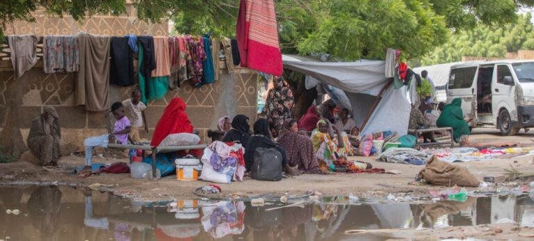 جوع-وقتال-وأمراض.-تحذيرات-من-استمرار-تدهور-الوضع-في-السودان