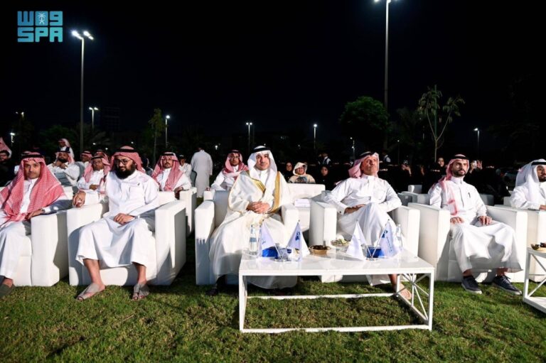 تكريم-الباعة-الجائلين-في-الدمام-الفائزين-بجائزة-التميز-لمشروع-«بسطة»