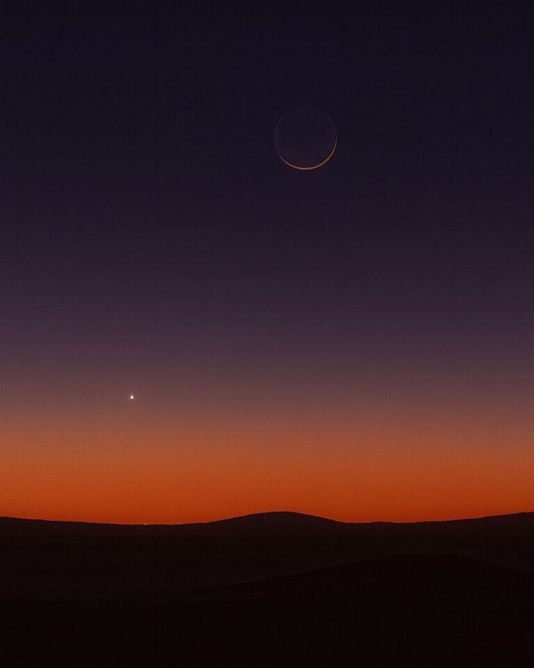 عاجل:-فلكية-جدة:-هلال-جمادى-الأولى-يزين-فجر-الثلاثاء-إلى-جوار-الزهرة-في-مشهد-لافت