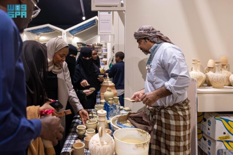 حرفة-الفخار-في-«بنان»-تتجاوز-الزمن-وتصل-إلى-الأجيال-الجديدة