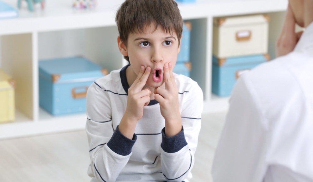 التعليم-:-إعفاء-طلاب-اضطرابات-النطق-من-المقارنة-والمحاسبة-اللغوية-عاجل