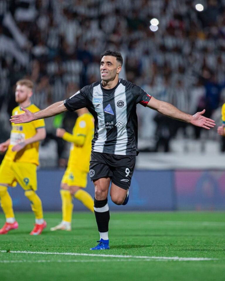 الهلال-بريء-من-غياب-الساطي