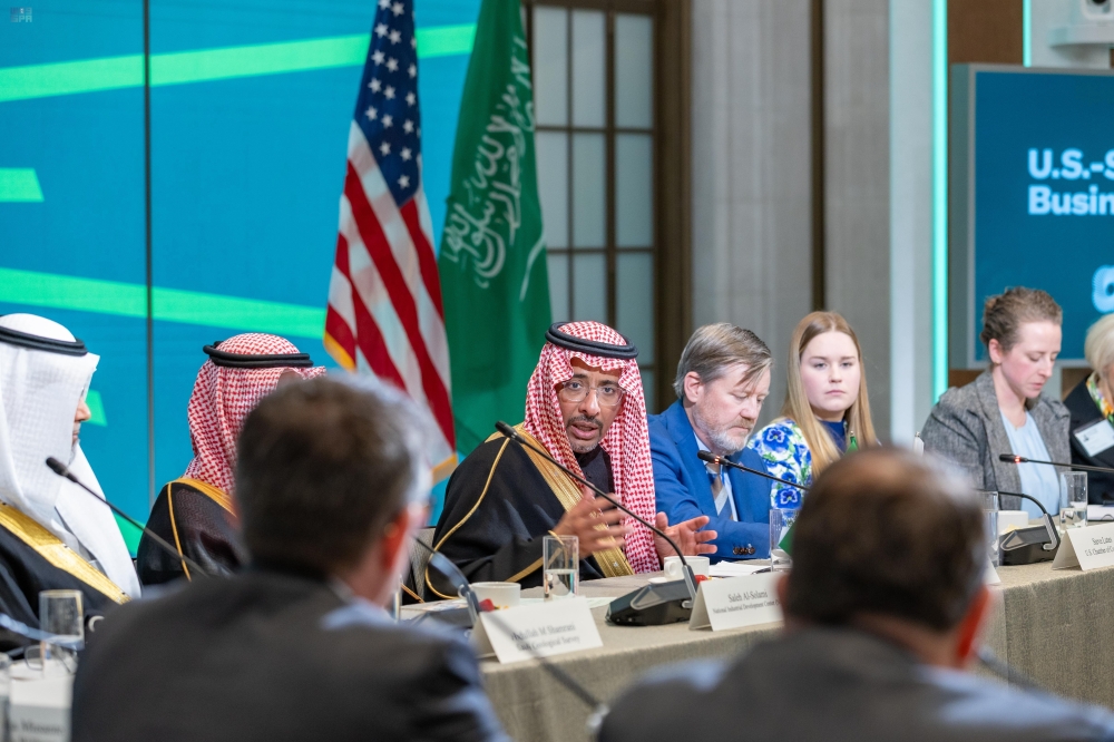 “الخريّف”-يبحث-الفرص-النوعية-بالمملكة-مع-كبرى-الشركات-الأمريكية