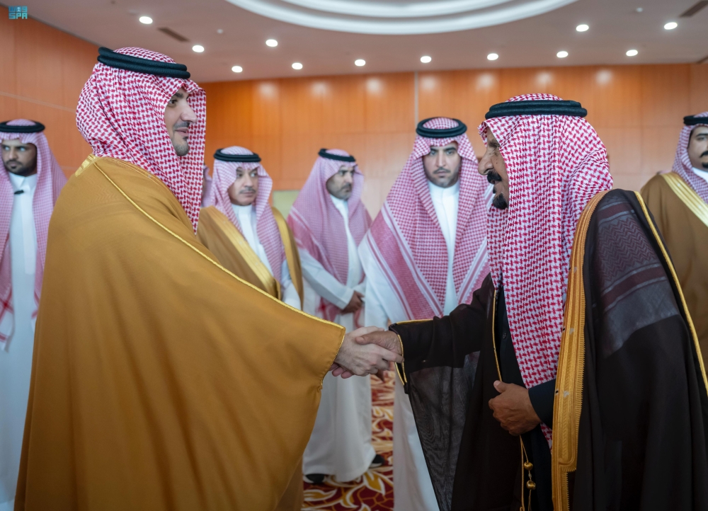 وزير-الداخلية:-القيادة-تحرص-على-التواصل-مع-المواطنين-في-جميع-المناطق