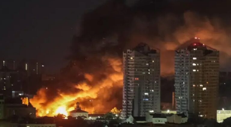 ترامب-يمهل-أوكرانيا-6-أيام-للموافقة-على-خطة-إنهاء-الحرب