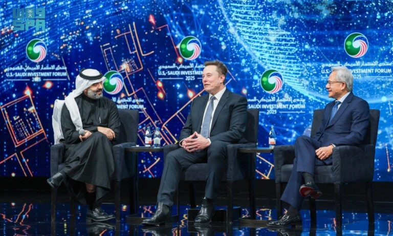 إيلون-ماسك-وجينسن-هووانغ-يعلنان-
مشروعات-حوسبة-فائقة-وتقنيات-متقدمة