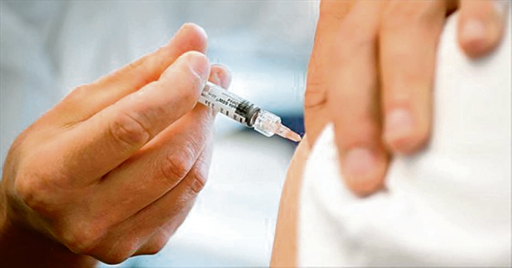 ”الصحة“-تعتمد-لقاحي-الحزام-الناري-و”المخلوي“-لحماية-كبار-السن-عاجل