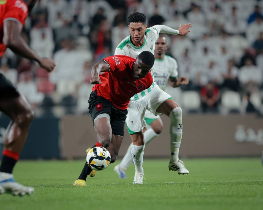 الجبلين-والرائد-في-قمة-نارية