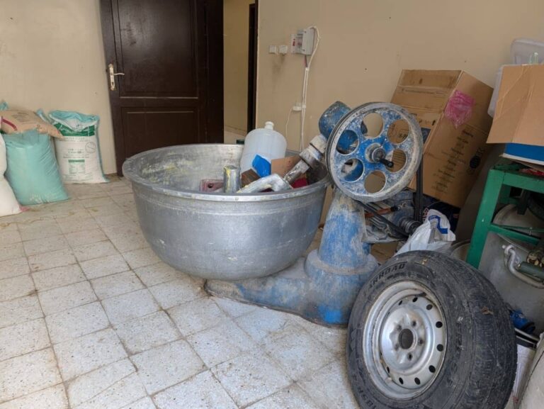 أمانة-جدة-تضبط-5,250-كجم-من-الأغذية-الفاسدة-وتوقف-أنشطة-عشوائية-بعمائر-سكنية