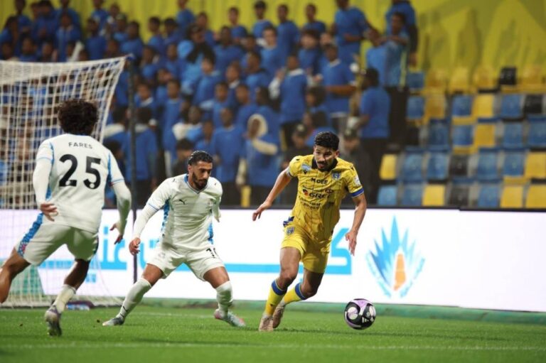 الذئاب-تلحق-بنقطة