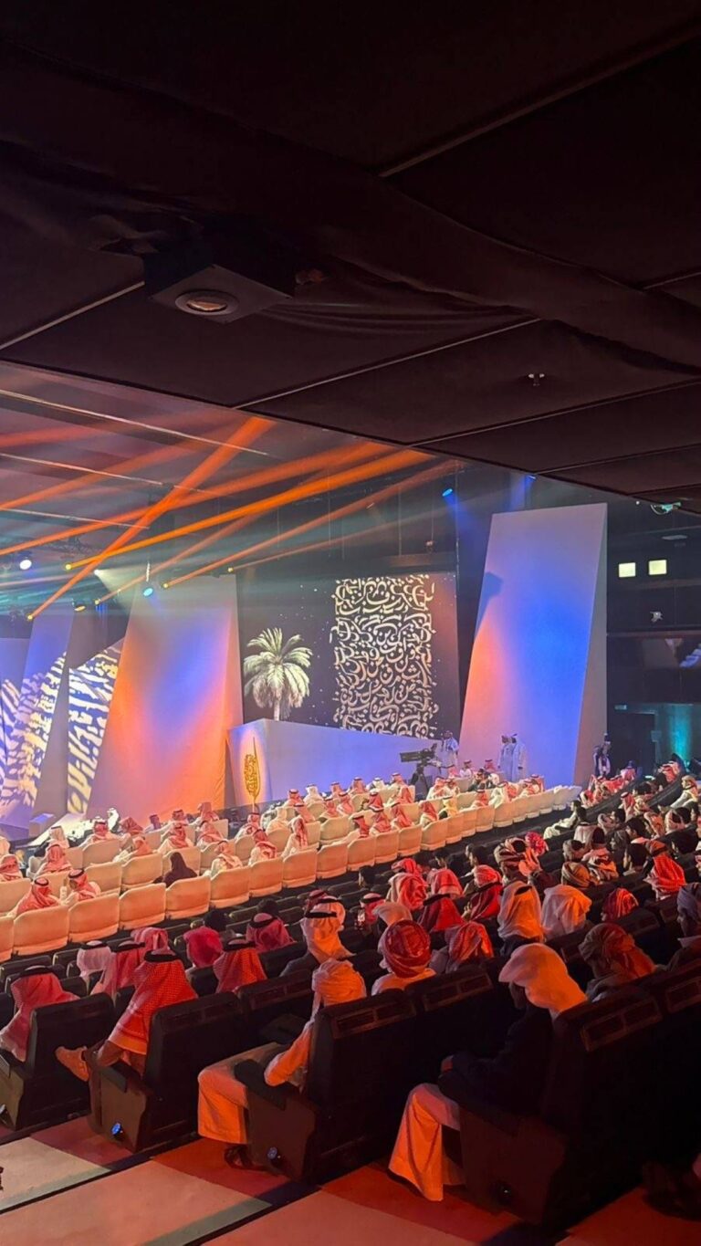 “شاعر-الراية”-يواصل-منافساته-في-الحلقة-الثانية-على-مسرح-الدرعية-بالرياض 