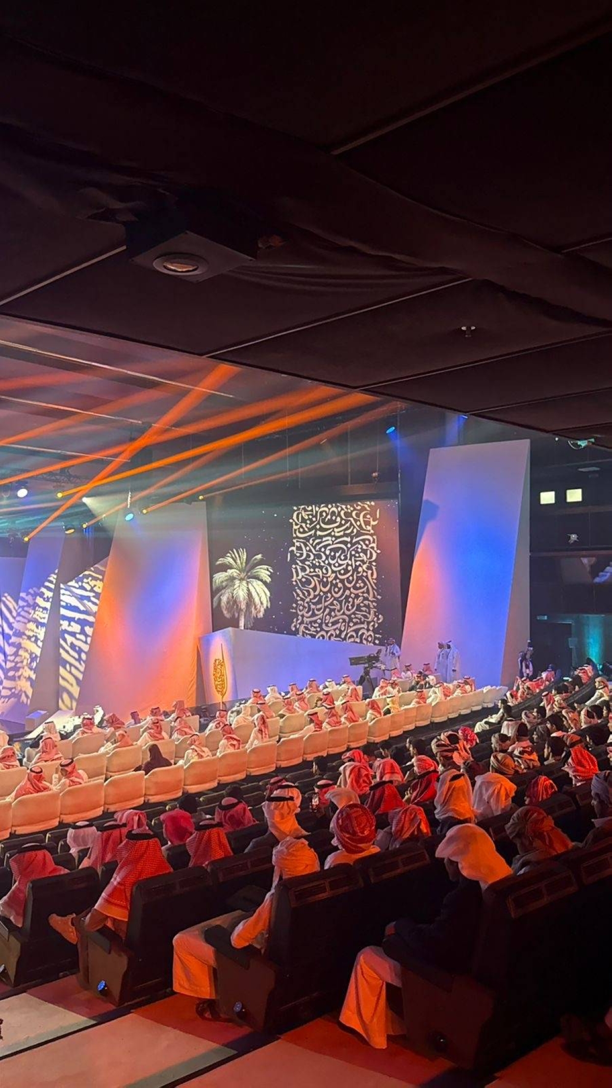 “شاعر-الراية”-يواصل-منافساته-في-الحلقة-الثانية-على-مسرح-الدرعية-بالرياض 