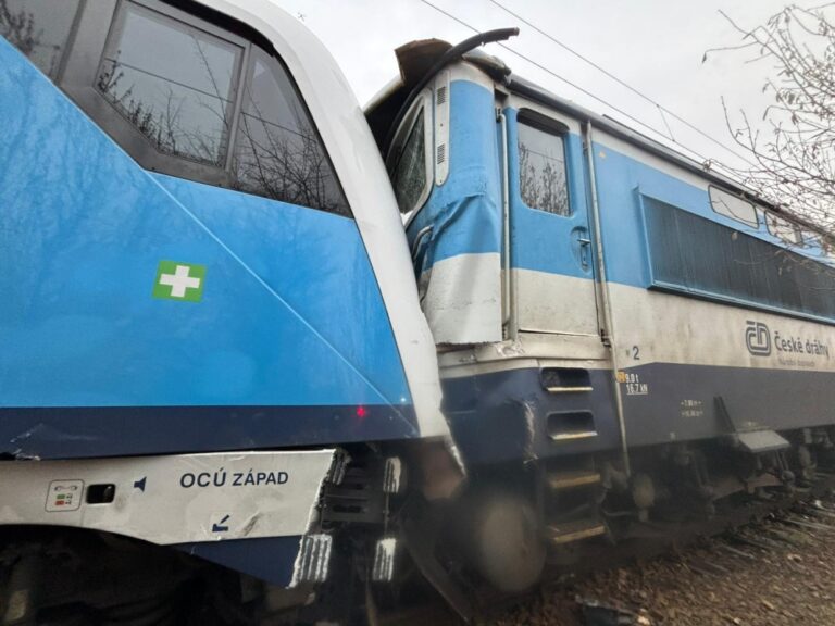 الصين.-قطار-يصدم-مجموعة-من-العمال-ويقتل-11-شخصًا