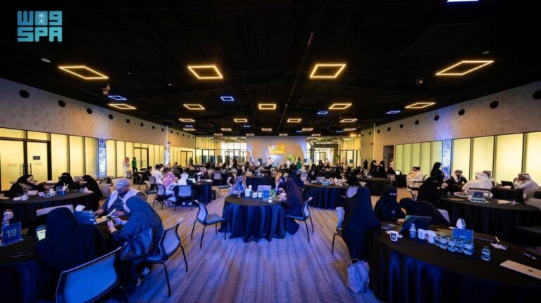 وزارة-الاتصالات-تختتم-هاكاثون-
الذكاء-الاصطناعي-التوكيلي-agentx