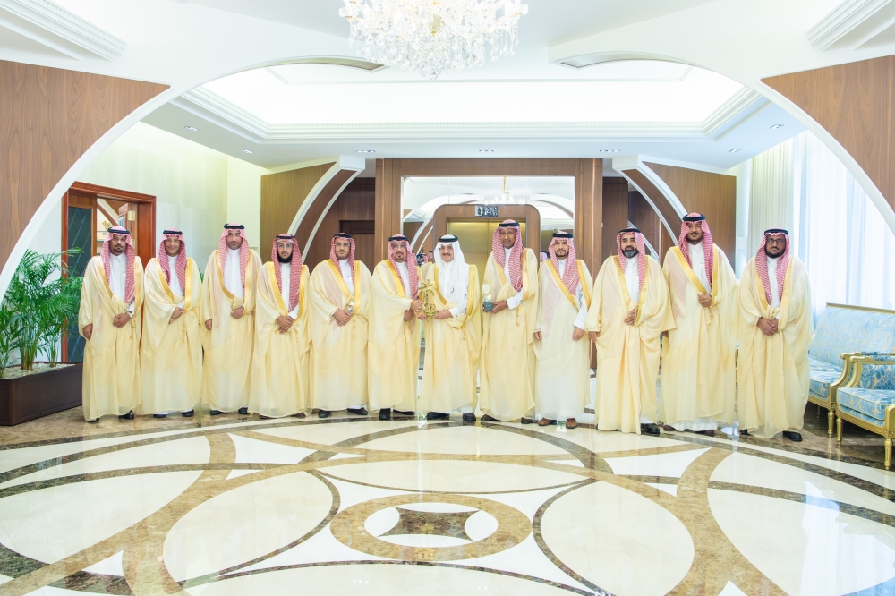 أمير-المنطقة-الشرقية-يستقبل-رئيس-وكبير-الإداريين-التنفيذيين-لشركة-مصفاة-أرامكو-السعودية-(ساسرف)