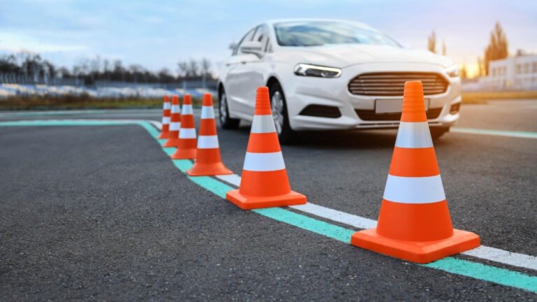 عاجل:-منها-الدمام-والبيضاء.-5-مدارس-جديدة-لتعليم-القيادة-تدخل-الخدمة-قريباً