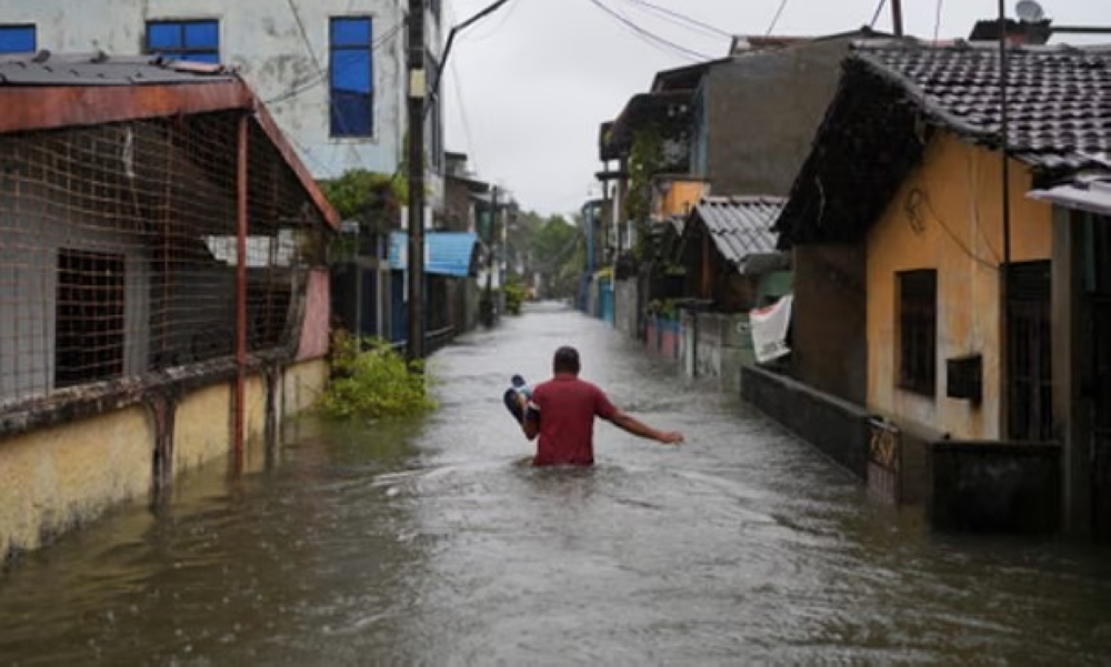 أكثر-من-مليون-متضرر.-ارتفاع-حصيلة-فيضانات-سريلانكا-إلى-334-قتيلًا