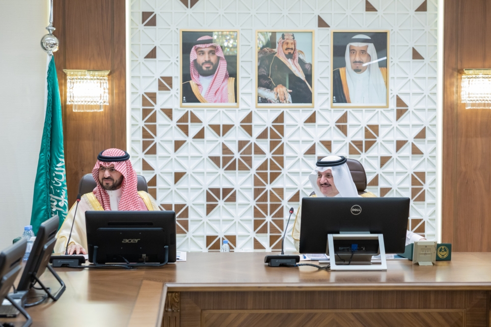 أمير-الشرقية-يرأس-اجتماع-لجنة-الدفاع-المدني-ويؤكد-رفع-الجاهزية-لموسم-الأمطار