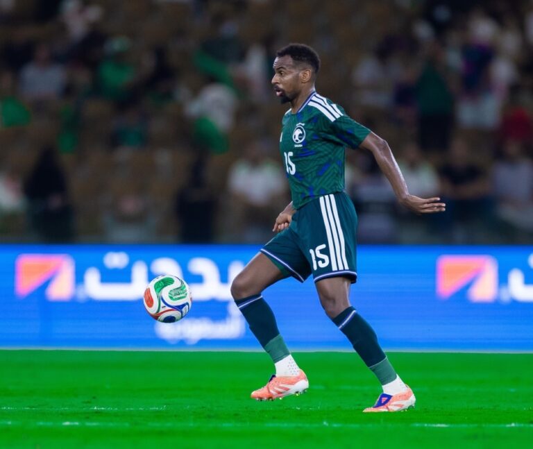 الصقور-يصلون-الدوحة