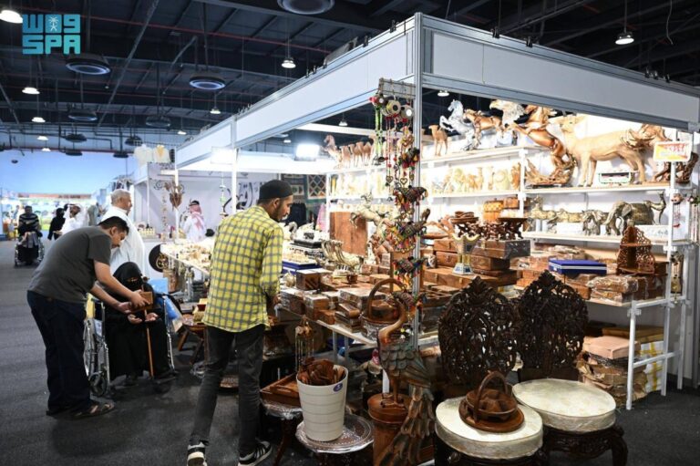 انطلاق-معرض-المنتجات-العربية-والعالمية-في-مكة-المكرمة