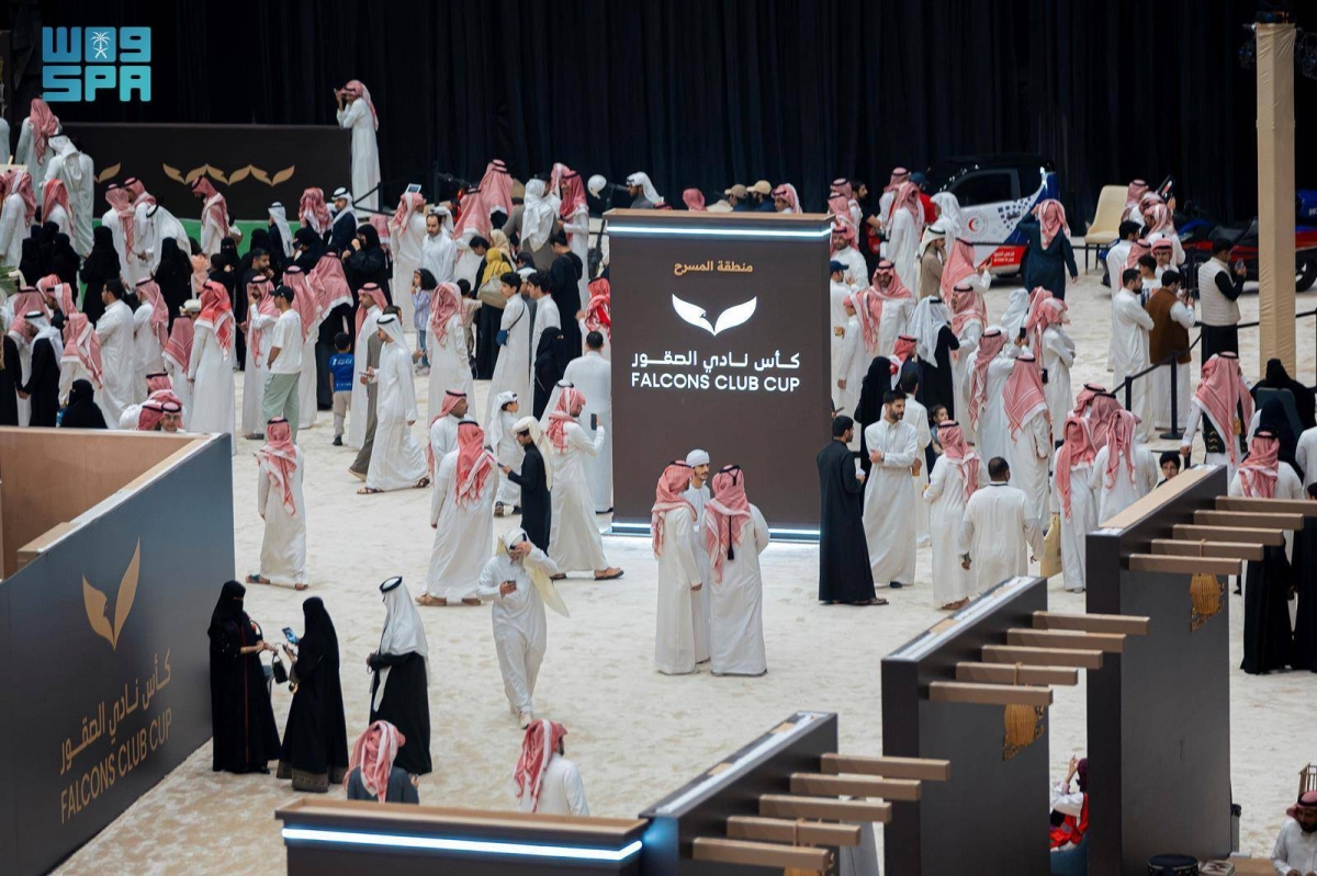 +-80-ألف-زائر-حتى-اليوم-السادس-
من-كأس-نادي-الصقور