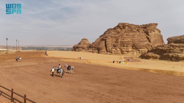 تضاريس-العلا-تمثل-ميزة-استثنائية-لسباقات-القدرة-والتحمل